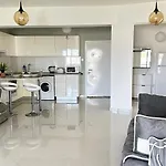 трехкомнатные в жилом комплексе Caesar D2 Flat4 Villa