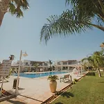 Βίλα трехкомнатные в жилом комплексе Caesar D2 Flat4 *